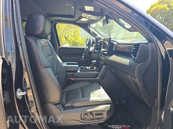 2024 Toyota Sequoia TRD Pro - miniatura 8