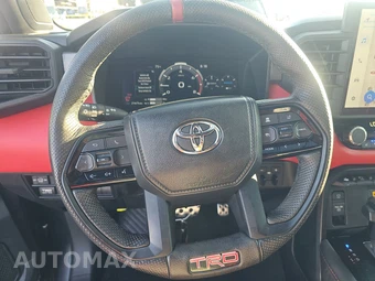 2024 Toyota Sequoia TRD Pro - miniatura 10