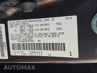 2024 Toyota Sequoia TRD Pro - miniatura 15