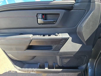 2024 Toyota Sequoia TRD Pro - miniatura 9