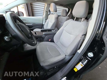 2024 Toyota Sienna LE 8-Passenger 120.5" WB - miniatura 6