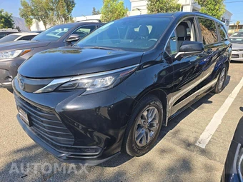 2024 Toyota Sienna LE 8-Passenger 120.5" WB