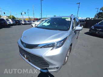 2024 Toyota Sienna LE 8-Passenger 120.5" WB