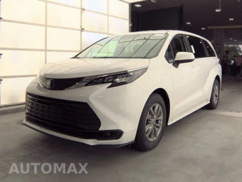 2024 Toyota Sienna LE 8-Passenger 120.5" WB