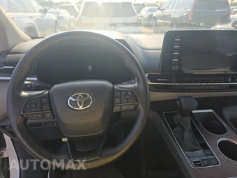 2024 Toyota Sienna LE 8-Passenger 120.5" WB - miniatura 17