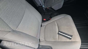 2024 Toyota Sienna LE 8-Passenger 120.5" WB - miniatura 35