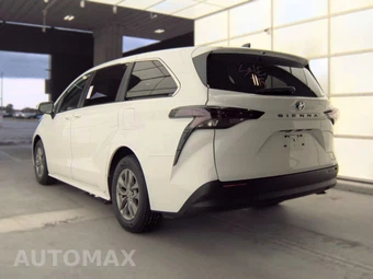 2024 Toyota Sienna LE 8-Passenger 120.5" WB - miniatura 8