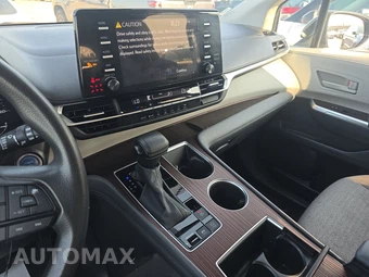 2024 Toyota Sienna LE 8-Passenger 120.5" WB - miniatura 11