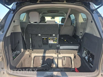 2024 Toyota Sienna LE 8-Passenger 120.5" WB - miniatura 17
