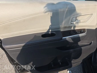 2024 Toyota Sienna LE 8-Passenger 120.5" WB - miniatura 9