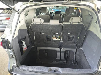 2024 Toyota Sienna LE 8-Passenger 120.5" WB - miniatura 17