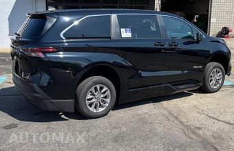 2024 Toyota Sienna LE 8-Passenger 120.5" WB - miniatura 10