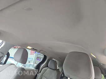 2024 Toyota Sienna LE 8-Passenger 120.5" WB - miniatura 11
