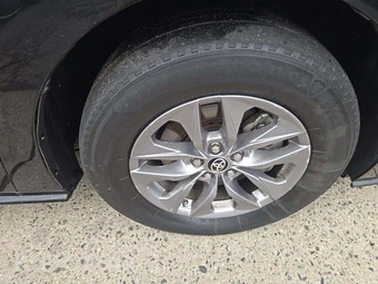 2024 Toyota Sienna LE 8-Passenger 120.5" WB - miniatura 25