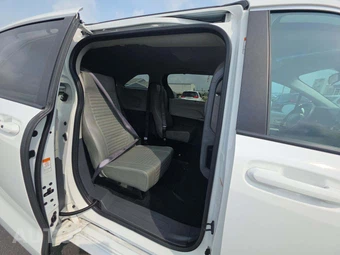 2024 Toyota Sienna LE 8-Passenger 120.5" WB - miniatura 14