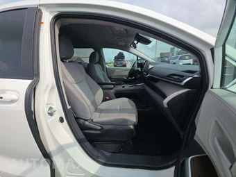 2024 Toyota Sienna LE 8-Passenger 120.5" WB - miniatura 16