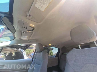 2024 Toyota Sienna LE 8-Passenger 120.5" WB - miniatura 11