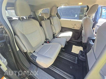 2024 Toyota Sienna LE 8-Passenger 120.5" WB - miniatura 17