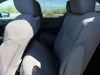 2024 Toyota Sienna LE 8-Passenger 120.5" WB - miniatura 13