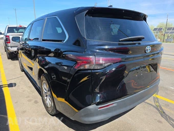 2024 Toyota Sienna LE 8-Passenger 120.5" WB - miniatura 6