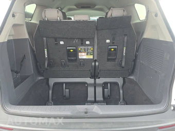 2024 Toyota Sienna LE 8-Passenger 120.5" WB - miniatura 17