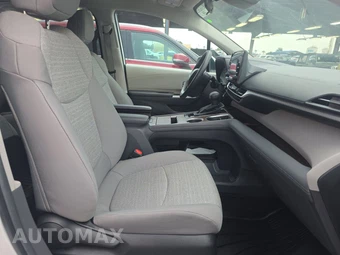 2024 Toyota Sienna LE 8-Passenger 120.5" WB - miniatura 8