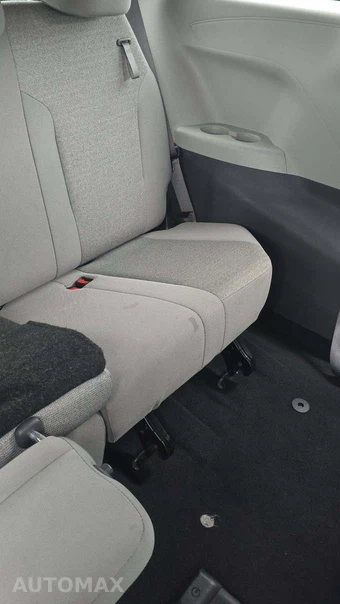 2024 Toyota Sienna LE 8-Passenger 120.5" WB - miniatura 34