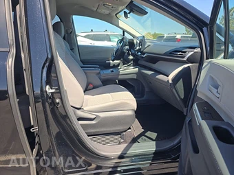 2024 Toyota Sienna LE 8-Passenger 120.5" WB - miniatura 8