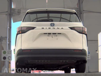 2024 Toyota Sienna LE 8-Passenger 120.5" WB - miniatura 7