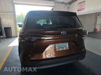 2024 Toyota Sienna LE 8-Passenger 120.5" WB - miniatura 6