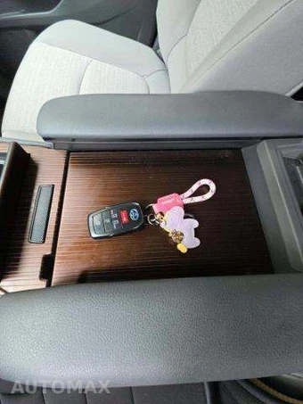 2024 Toyota Sienna LE 8-Passenger 120.5" WB - miniatura 9