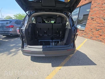 2024 Toyota Sienna LE 8-Passenger 120.5" WB - miniatura 15