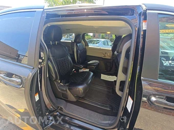 2024 Toyota Sienna LE 8-Passenger 120.5" WB - miniatura 17