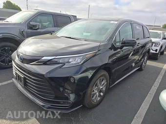 2024 Toyota Sienna LE 8-Passenger 120.5" WB
