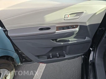 2024 Toyota Sienna LE 8-Passenger 120.5" WB - miniatura 9