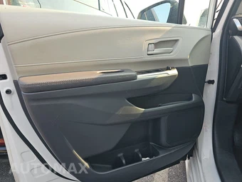 2024 Toyota Sienna LE 8-Passenger 120.5" WB - miniatura 15