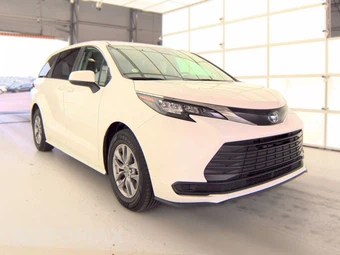 2024 Toyota Sienna LE 8-Passenger 120.5" WB - miniatura 4