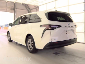 2024 Toyota Sienna LE 8-Passenger 120.5" WB - miniatura 8
