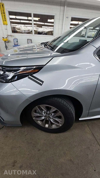 2024 Toyota Sienna LE 8-Passenger 120.5" WB - miniatura 29