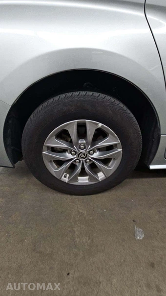 2024 Toyota Sienna LE 8-Passenger 120.5" WB - miniatura 38