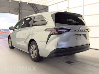 2024 Toyota Sienna LE 8-Passenger 120.5" WB - miniatura 8