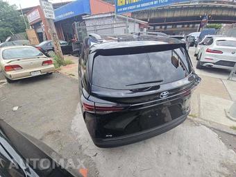 2024 Toyota Sienna LE 8-Passenger 120.5" WB - miniatura 2