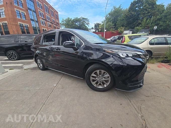 2024 Toyota Sienna LE 8-Passenger 120.5" WB - miniatura 4