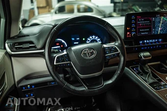 2024 Toyota Sienna XLE 7-Passenger 120.5" WB - miniatura 16