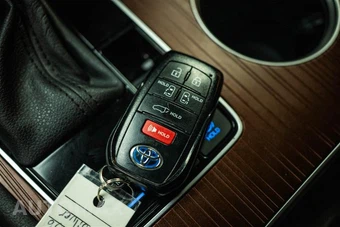 2024 Toyota Sienna XLE 7-Passenger 120.5" WB - miniatura 23