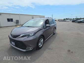 2024 Toyota Sienna XLE 7-Passenger 120.5" WB