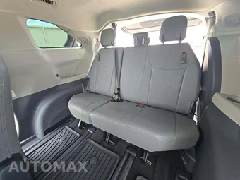 2024 Toyota Sienna XLE 7-Passenger 120.5" WB - miniatura 11