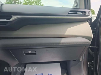 2024 Toyota Sienna XLE 7-Passenger 120.5" WB - miniatura 17