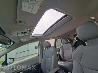 2024 Toyota Sienna XLE 7-Passenger 120.5" WB - miniatura 8