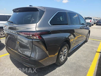 2024 Toyota Sienna XLE 7-Passenger 120.5" WB - miniatura 4